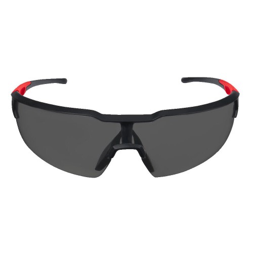 Okulary ochronne przyciemniane Milwaukee odporne na zarysowania i zaparowanie 4932478764