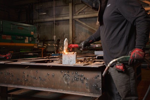 Młotek krzyżowy z włókna szklanego 1,81kg Milwaukee 4932498308